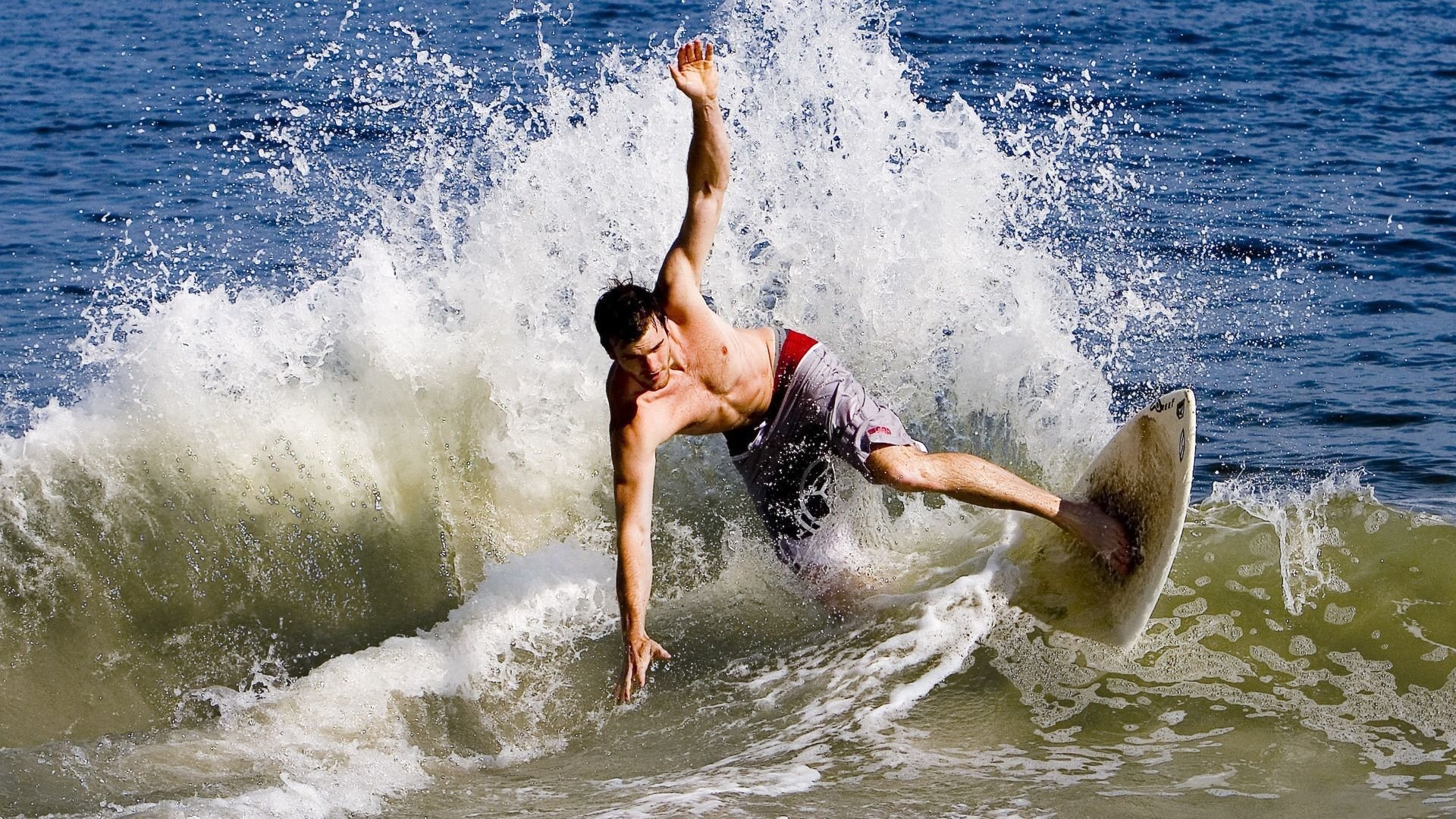 平博APP-美网焦点战王欣瑜vs多勒海德